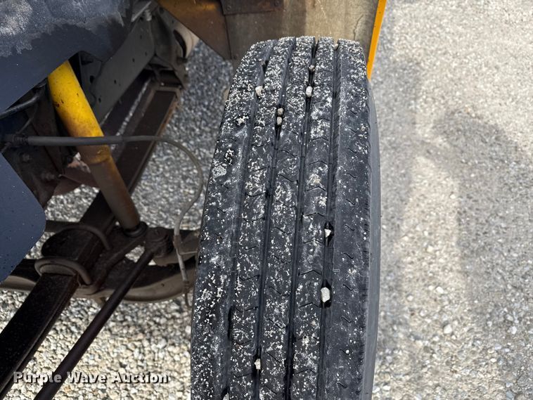 image for item ND9466 1996 Blue Bird B7 school bus