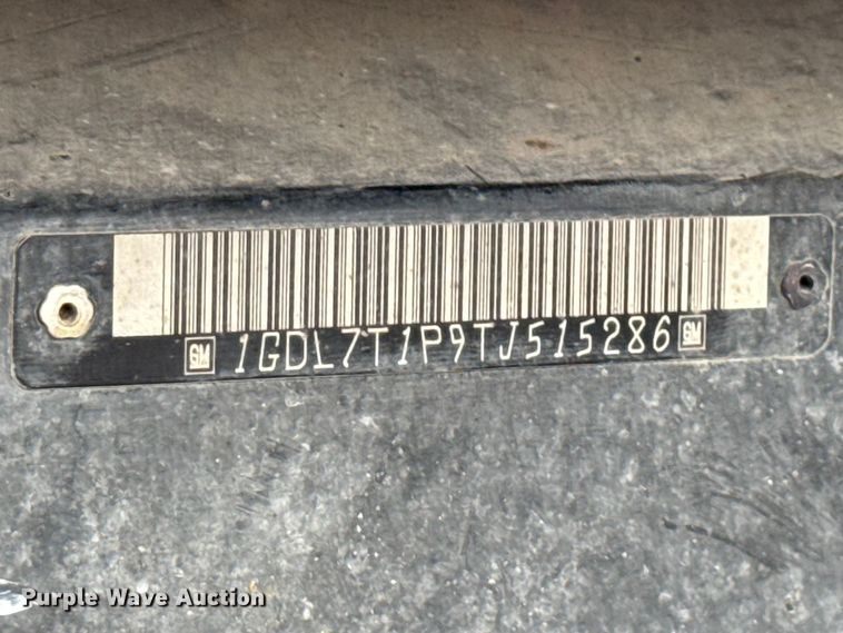 image for item ND9466 1996 Blue Bird B7 school bus