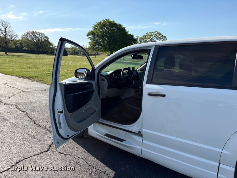 image for item NK9073 2019 Dodge Grand Caravan handicap accessible van