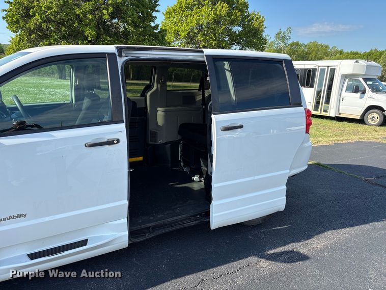 image for item NK9073 2019 Dodge Grand Caravan handicap accessible van