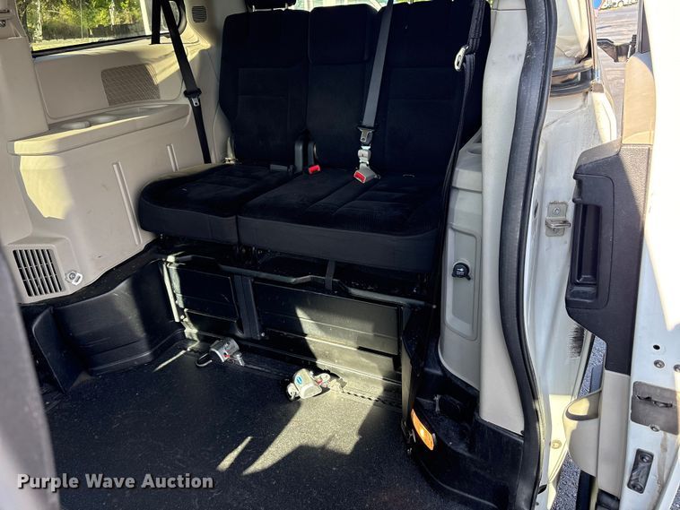 image for item NK9073 2019 Dodge Grand Caravan handicap accessible van