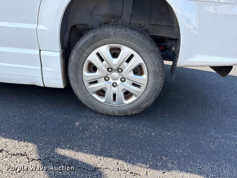 image for item NK9073 2019 Dodge Grand Caravan handicap accessible van