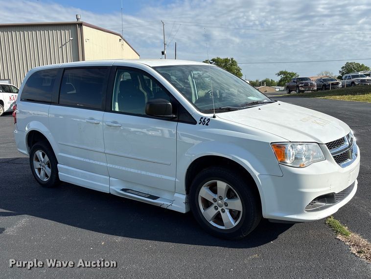 image for item NK9074 2017 Dodge Grand Caravan handicap accessible van