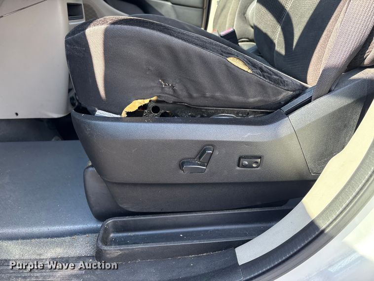 image for item NK9074 2017 Dodge Grand Caravan handicap accessible van