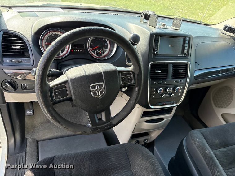 image for item NK9074 2017 Dodge Grand Caravan handicap accessible van