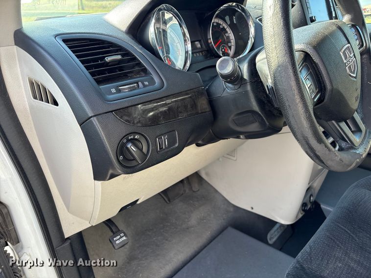 image for item NK9074 2017 Dodge Grand Caravan handicap accessible van