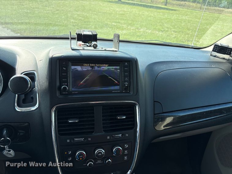 image for item NK9074 2017 Dodge Grand Caravan handicap accessible van