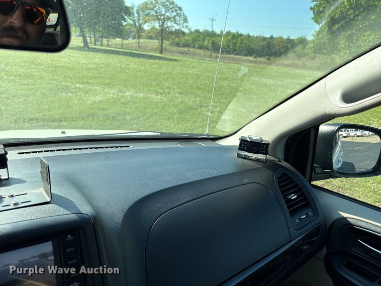 image for item NK9074 2017 Dodge Grand Caravan handicap accessible van