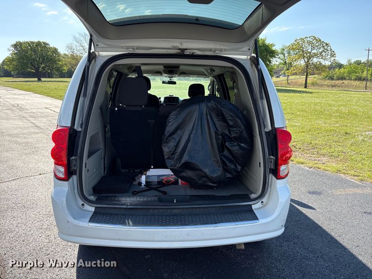 image for item NK9074 2017 Dodge Grand Caravan handicap accessible van