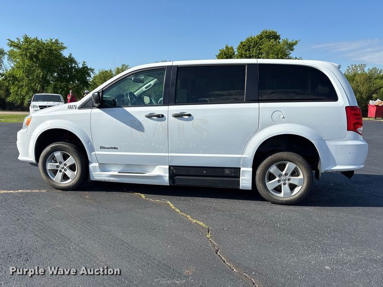 image for item NK9075 2019 Dodge Grand Caravan handicap accessible van