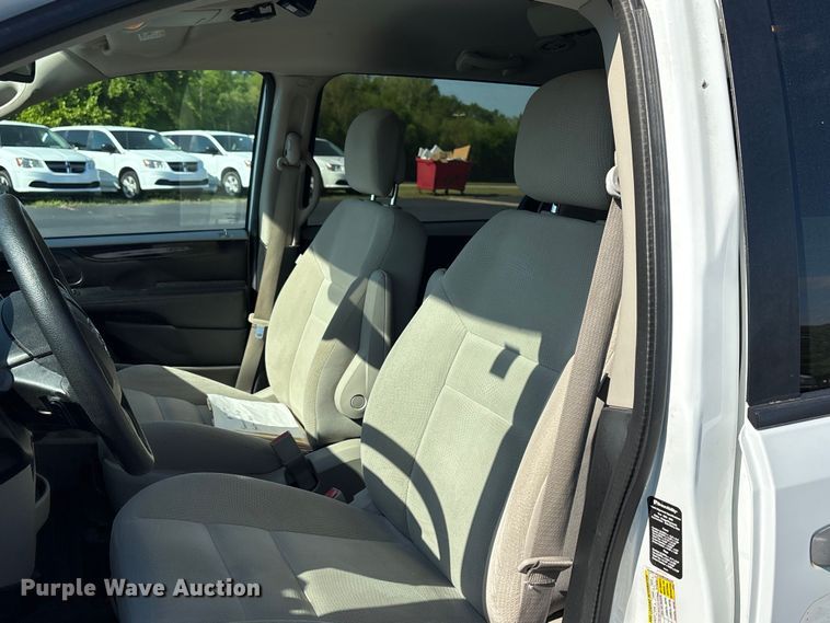 image for item NK9075 2019 Dodge Grand Caravan handicap accessible van