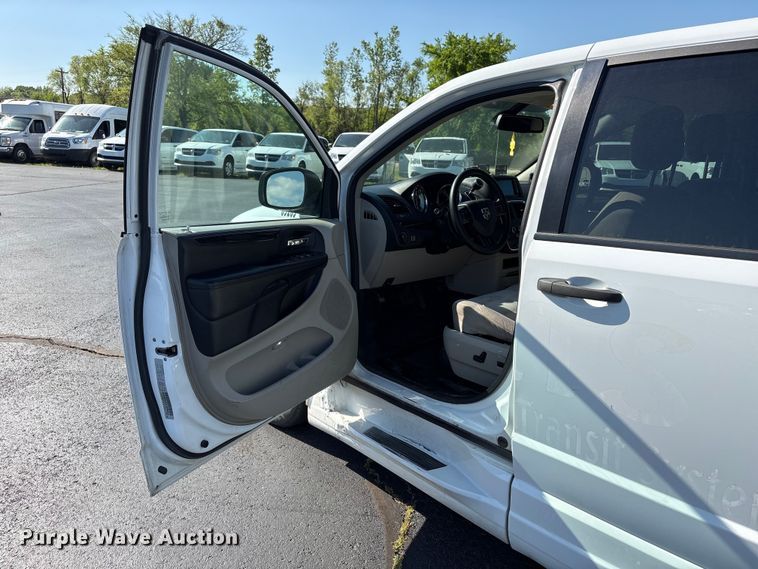 image for item NK9076 2019 Dodge Grand Caravan handicap accessible van