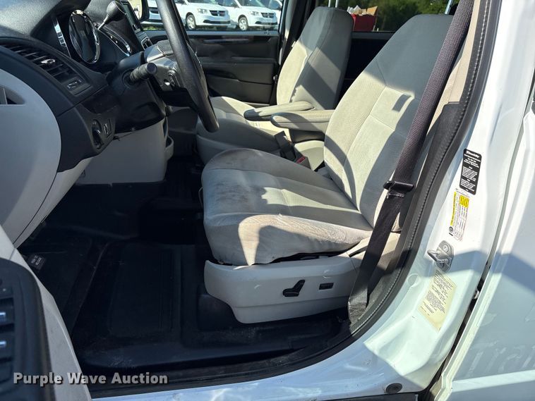 image for item NK9076 2019 Dodge Grand Caravan handicap accessible van