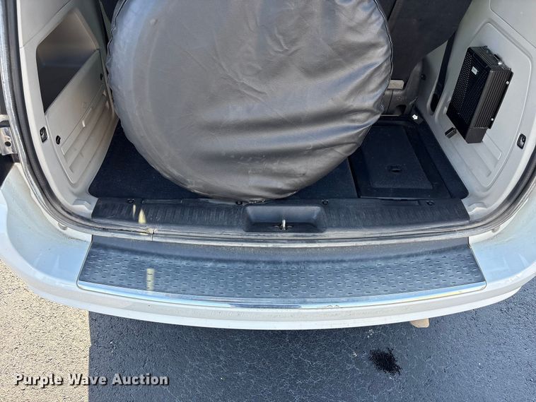 image for item NK9076 2019 Dodge Grand Caravan handicap accessible van