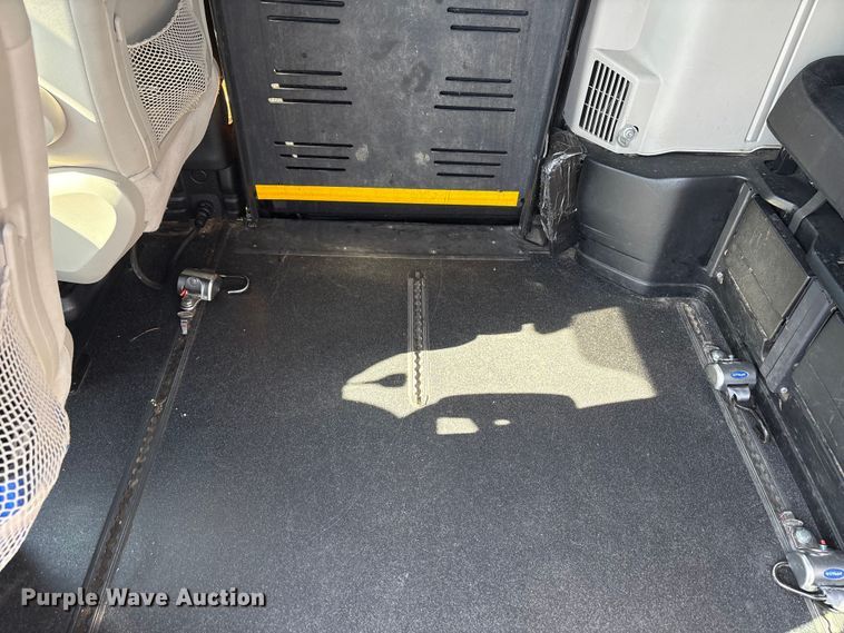 image for item NK9076 2019 Dodge Grand Caravan handicap accessible van