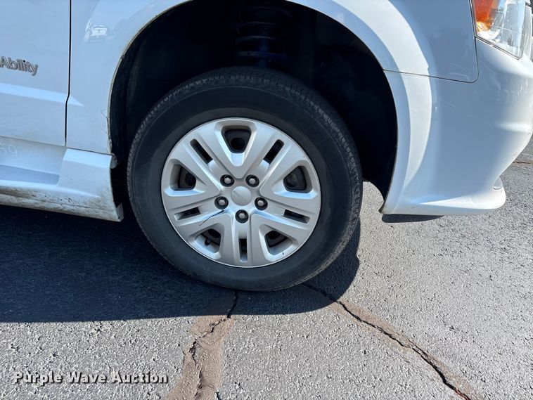 image for item NK9076 2019 Dodge Grand Caravan handicap accessible van