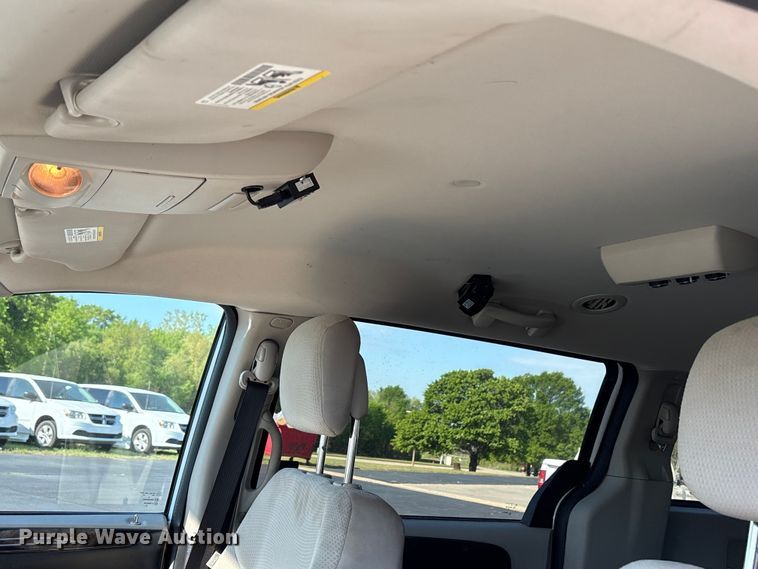 image for item NK9076 2019 Dodge Grand Caravan handicap accessible van