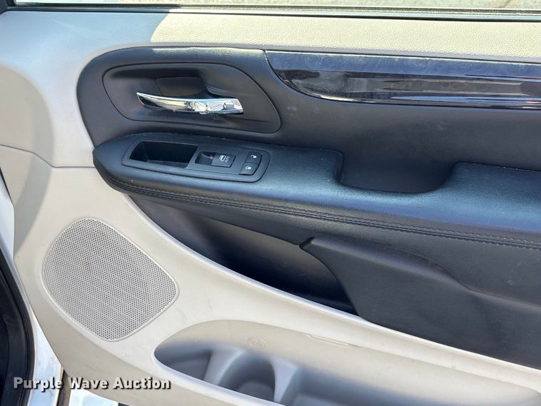 image for item NK9076 2019 Dodge Grand Caravan handicap accessible van