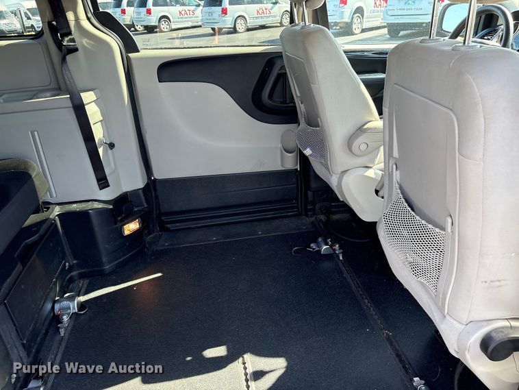 image for item NK9076 2019 Dodge Grand Caravan handicap accessible van
