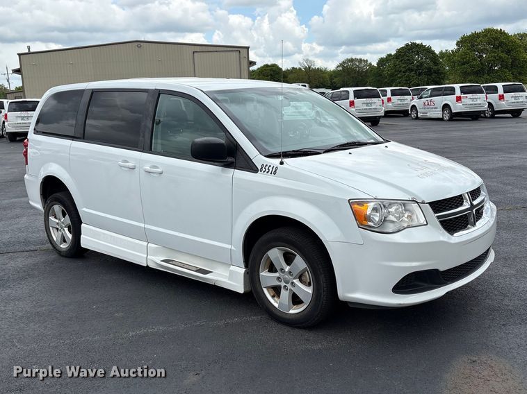image for item NK9077 2018 Dodge Grand Caravan handicap accessible van