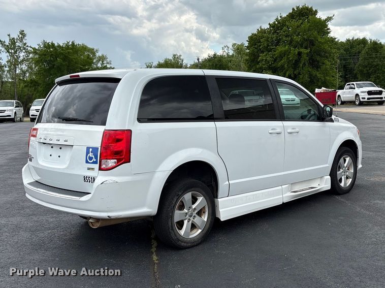 image for item NK9077 2018 Dodge Grand Caravan handicap accessible van