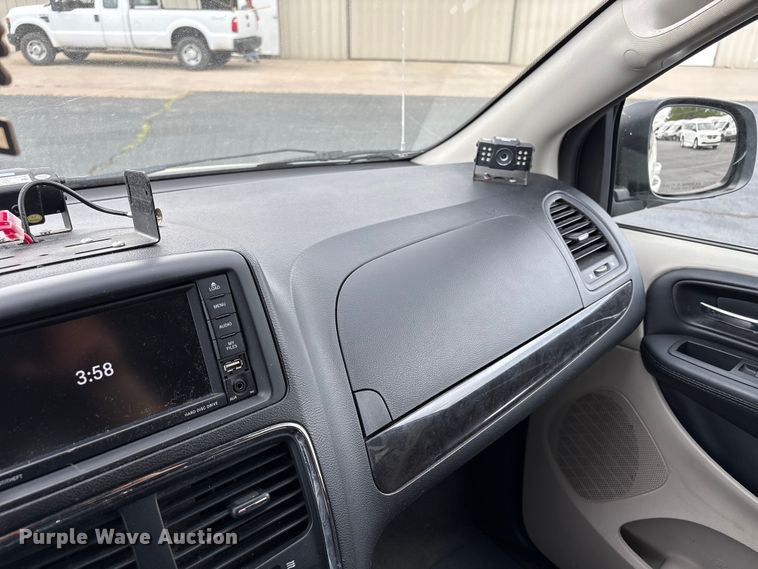 image for item NK9077 2018 Dodge Grand Caravan handicap accessible van