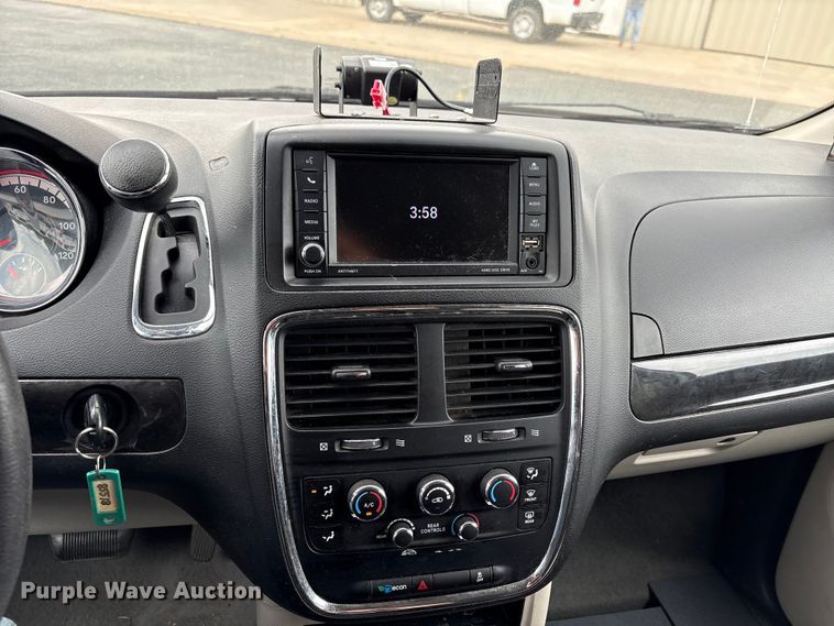 image for item NK9077 2018 Dodge Grand Caravan handicap accessible van