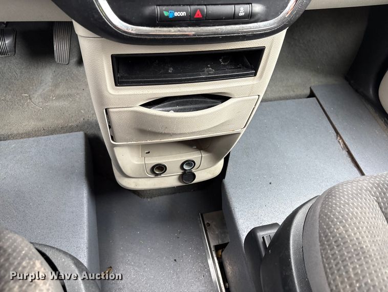 image for item NK9077 2018 Dodge Grand Caravan handicap accessible van