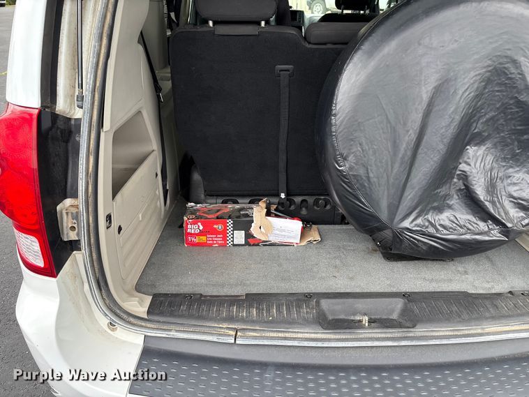 image for item NK9077 2018 Dodge Grand Caravan handicap accessible van