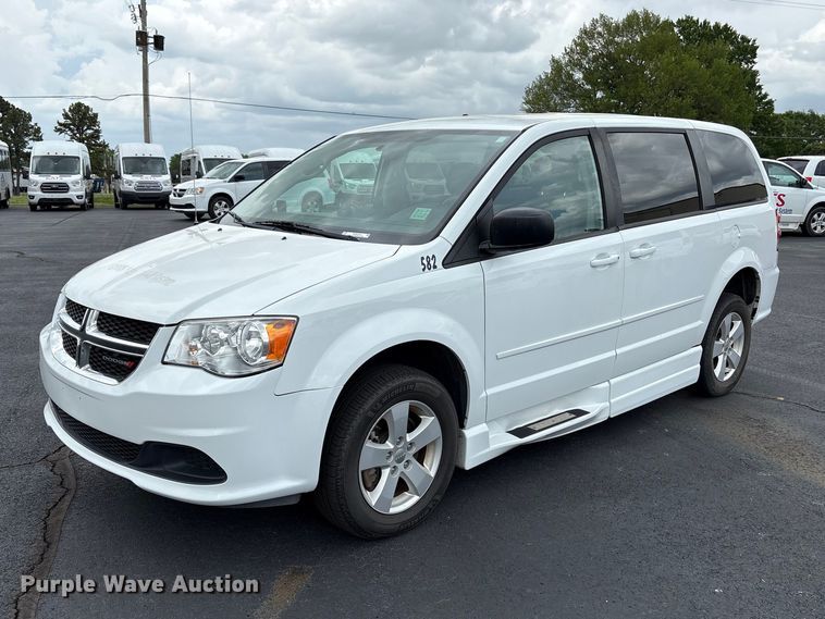 image for item NK9078 2017 Dodge Grand Caravan handicap accessible van