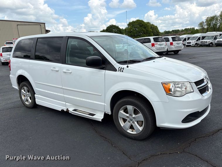 image for item NK9078 2017 Dodge Grand Caravan handicap accessible van