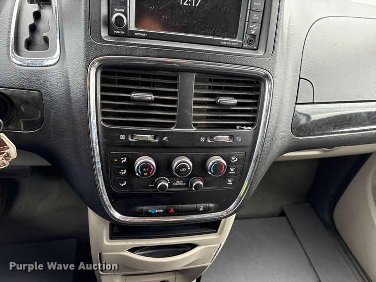 image for item NK9078 2017 Dodge Grand Caravan handicap accessible van