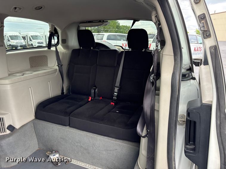 image for item NK9078 2017 Dodge Grand Caravan handicap accessible van