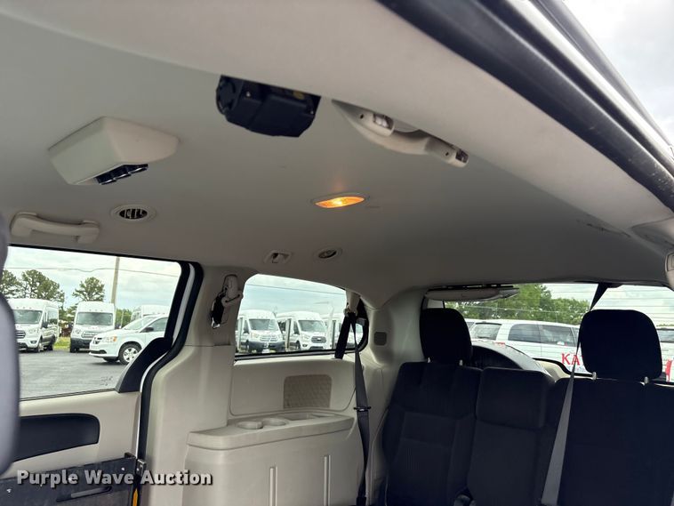 image for item NK9078 2017 Dodge Grand Caravan handicap accessible van