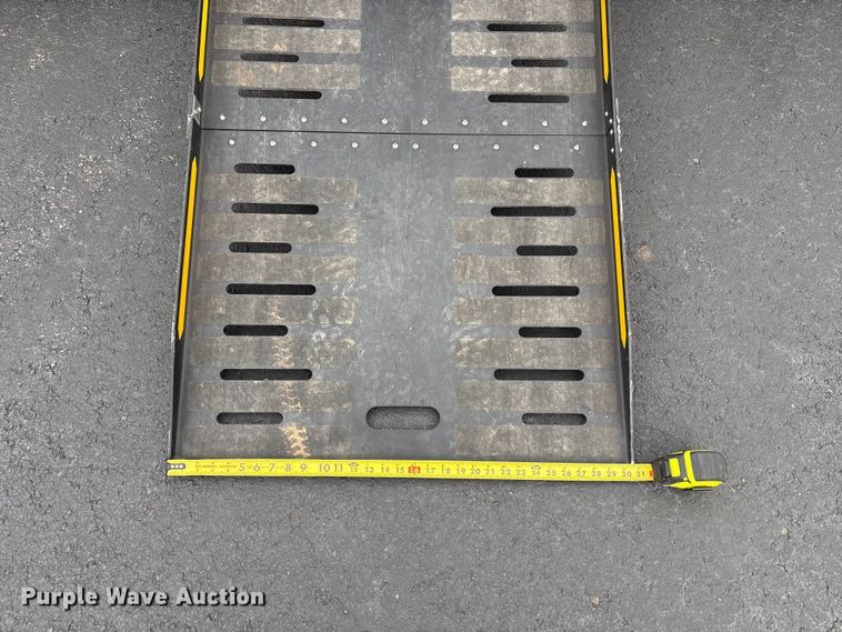 image for item NK9078 2017 Dodge Grand Caravan handicap accessible van