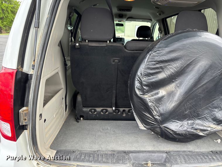 image for item NK9078 2017 Dodge Grand Caravan handicap accessible van