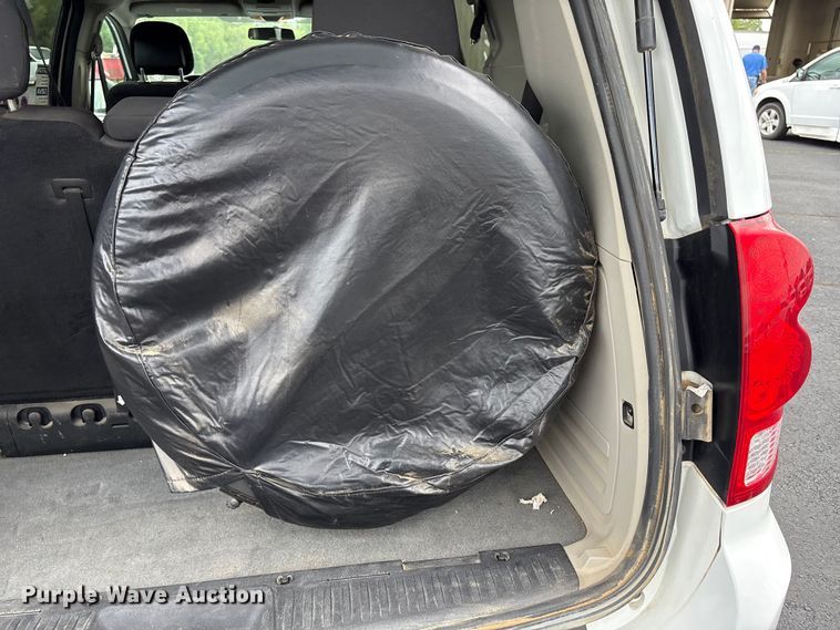 image for item NK9078 2017 Dodge Grand Caravan handicap accessible van