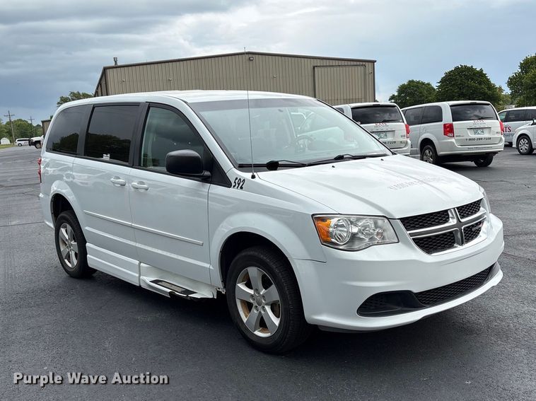 image for item NK9079 2017 Dodge Grand Caravan handicap accessible van