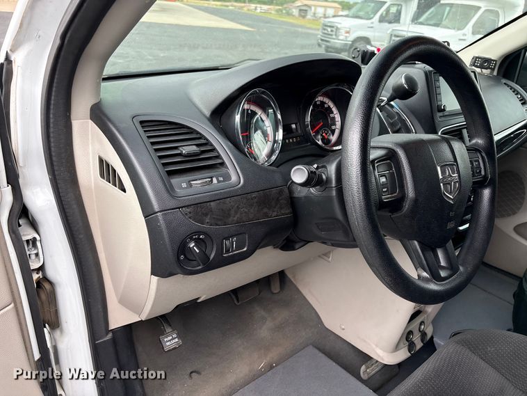 image for item NK9079 2017 Dodge Grand Caravan handicap accessible van