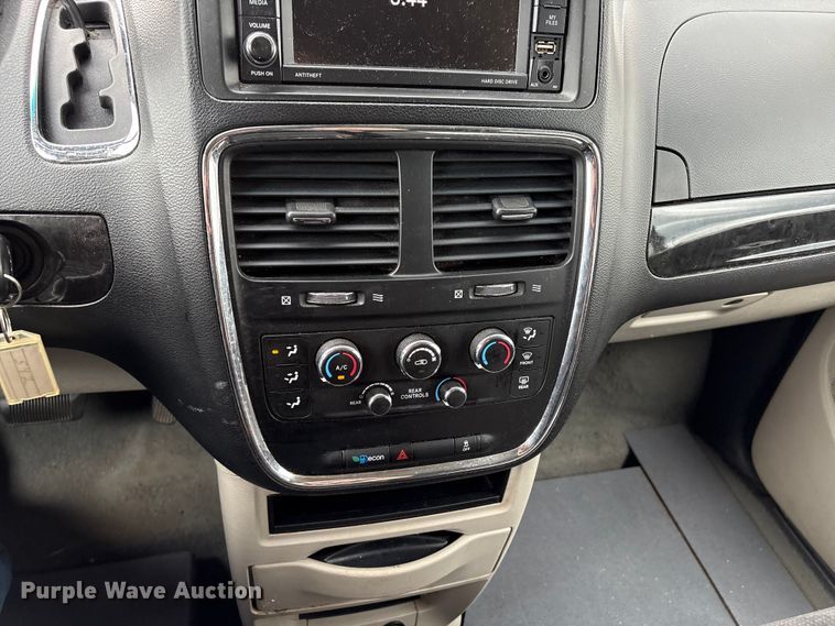 image for item NK9079 2017 Dodge Grand Caravan handicap accessible van