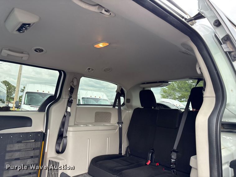 image for item NK9079 2017 Dodge Grand Caravan handicap accessible van