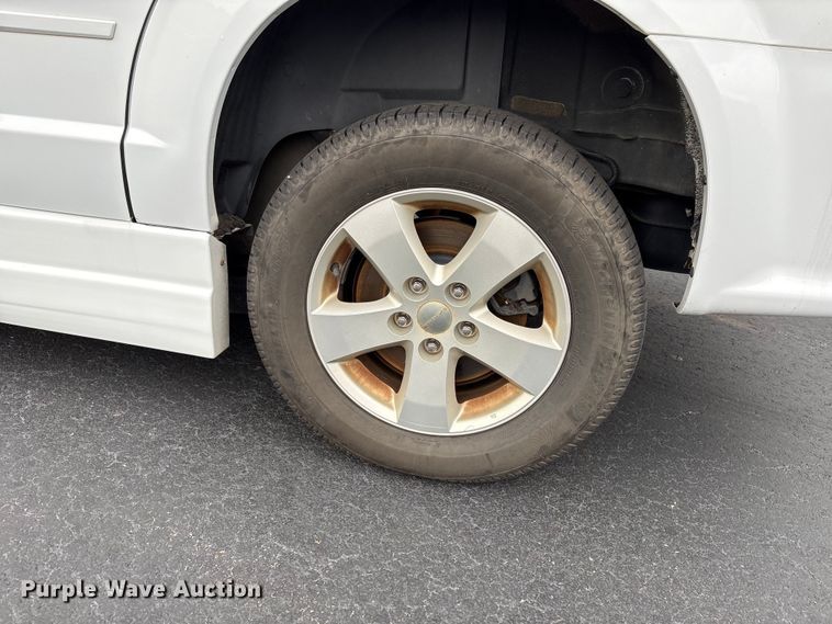 image for item NK9079 2017 Dodge Grand Caravan handicap accessible van