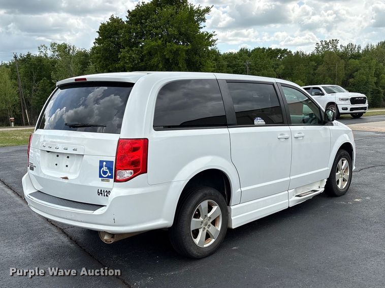 image for item NK9080 2018 Dodge Grand Caravan handicap accessible van