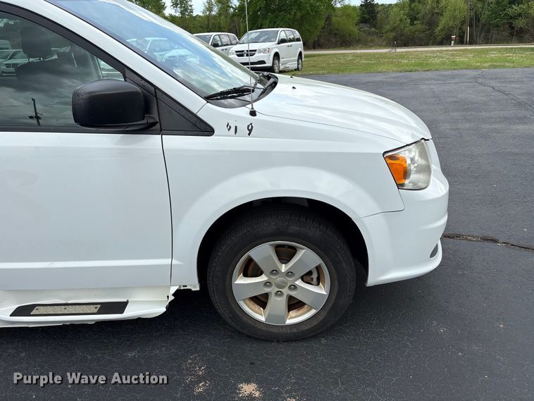 image for item NK9080 2018 Dodge Grand Caravan handicap accessible van