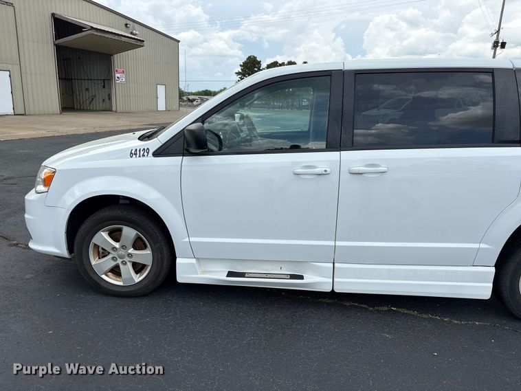 image for item NK9080 2018 Dodge Grand Caravan handicap accessible van