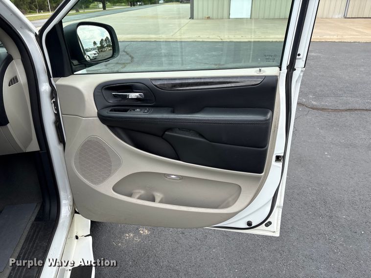 image for item NK9080 2018 Dodge Grand Caravan handicap accessible van
