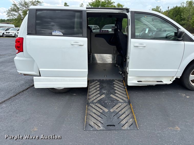 image for item NK9080 2018 Dodge Grand Caravan handicap accessible van