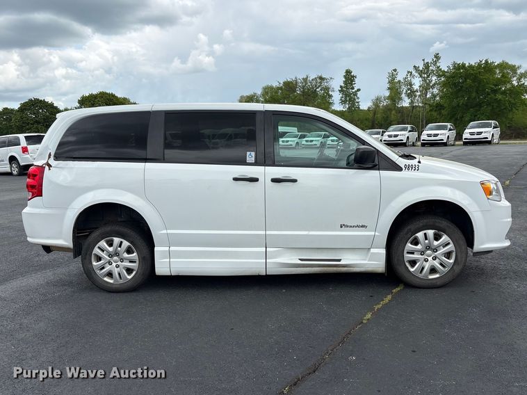 image for item NK9081 2019 Dodge Grand Caravan handicap accessible van