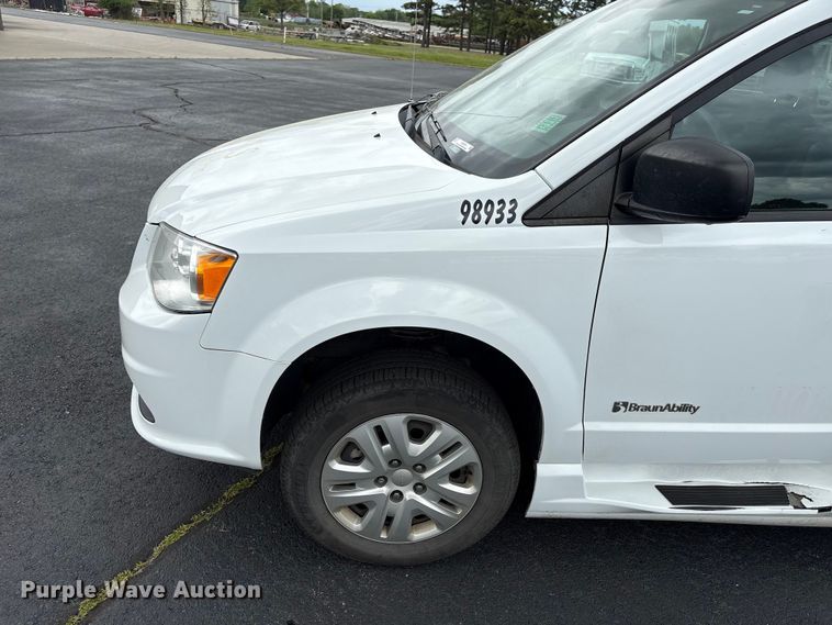 image for item NK9081 2019 Dodge Grand Caravan handicap accessible van