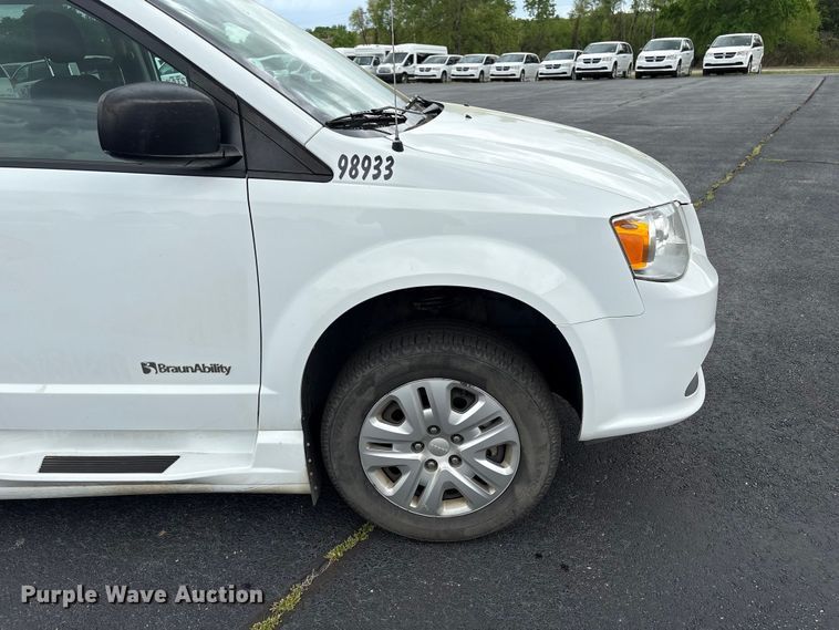 image for item NK9081 2019 Dodge Grand Caravan handicap accessible van
